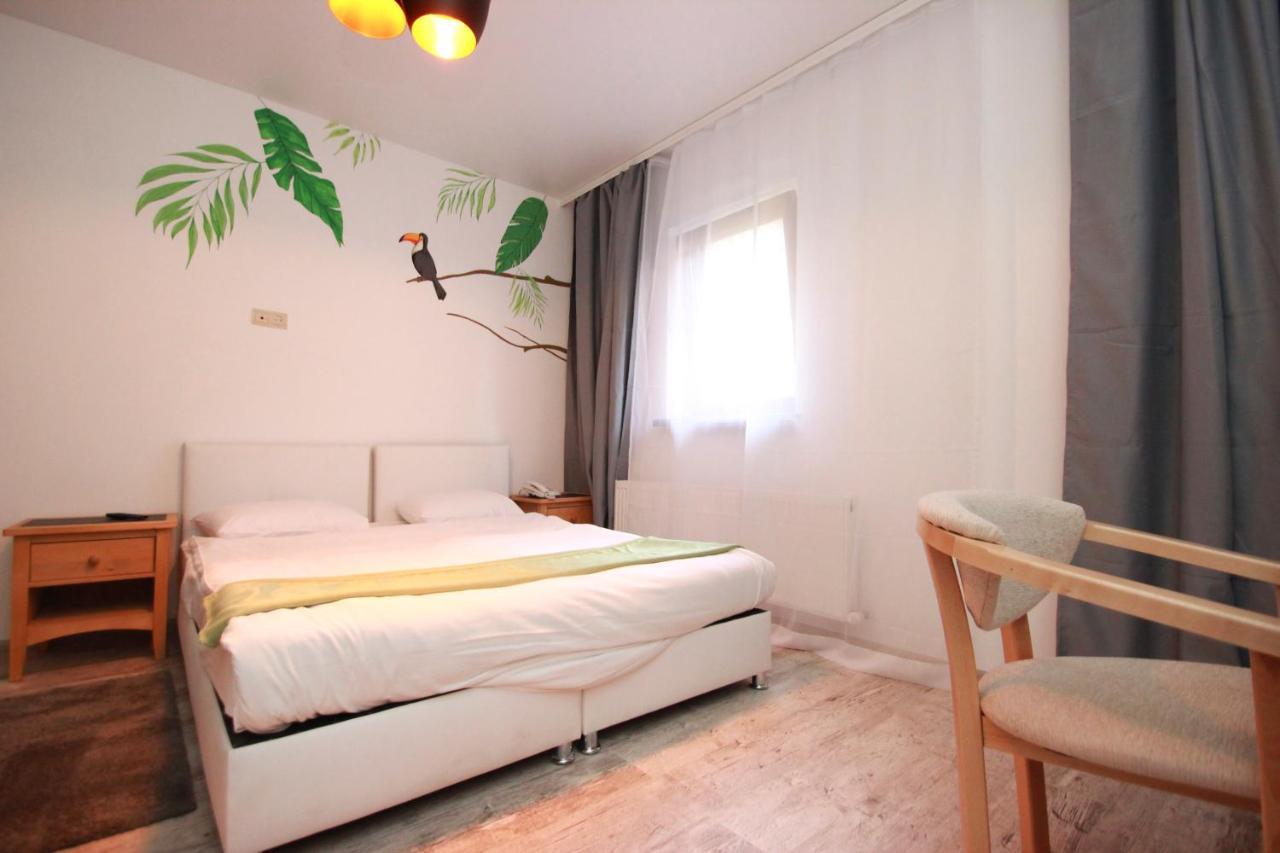 Garden Eco Design Hotel Одеса Екстер'єр фото